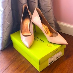 NEW Ted Baker Savioz High Court nude beige heels
